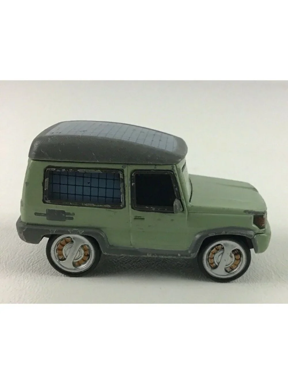 Disney Cars 2 Die Cast Vehicle Miles Axlerod 3
